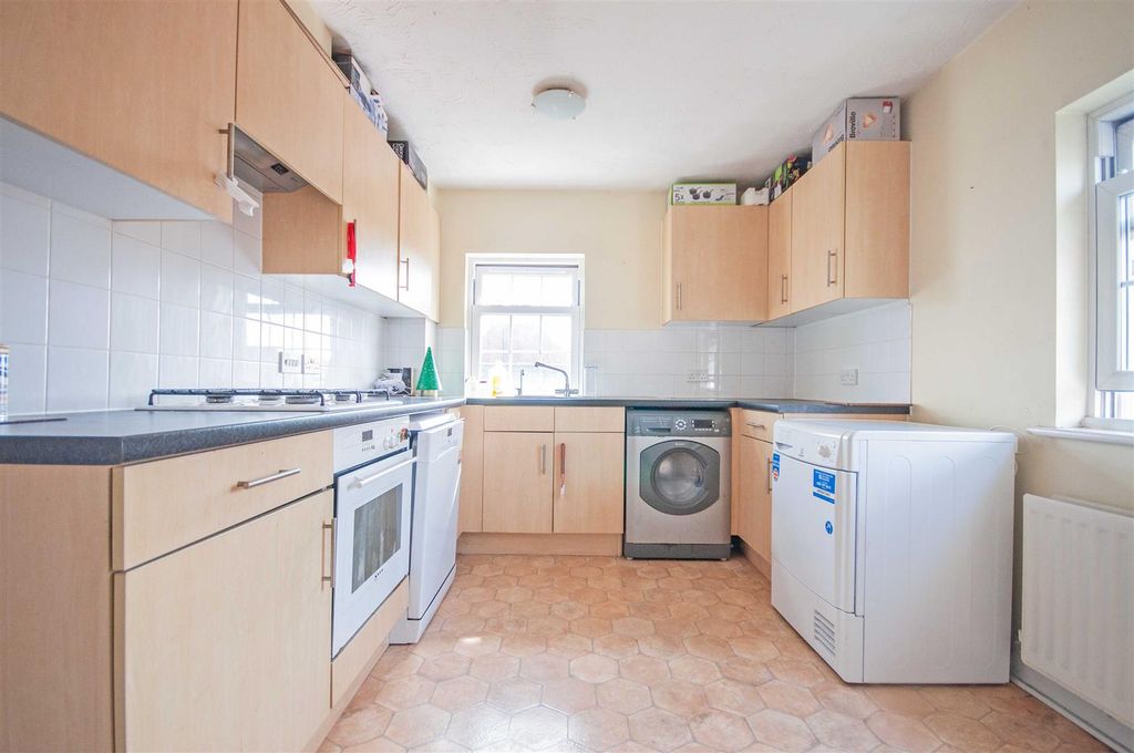 Property photo 3 of 10 K.Jpg
