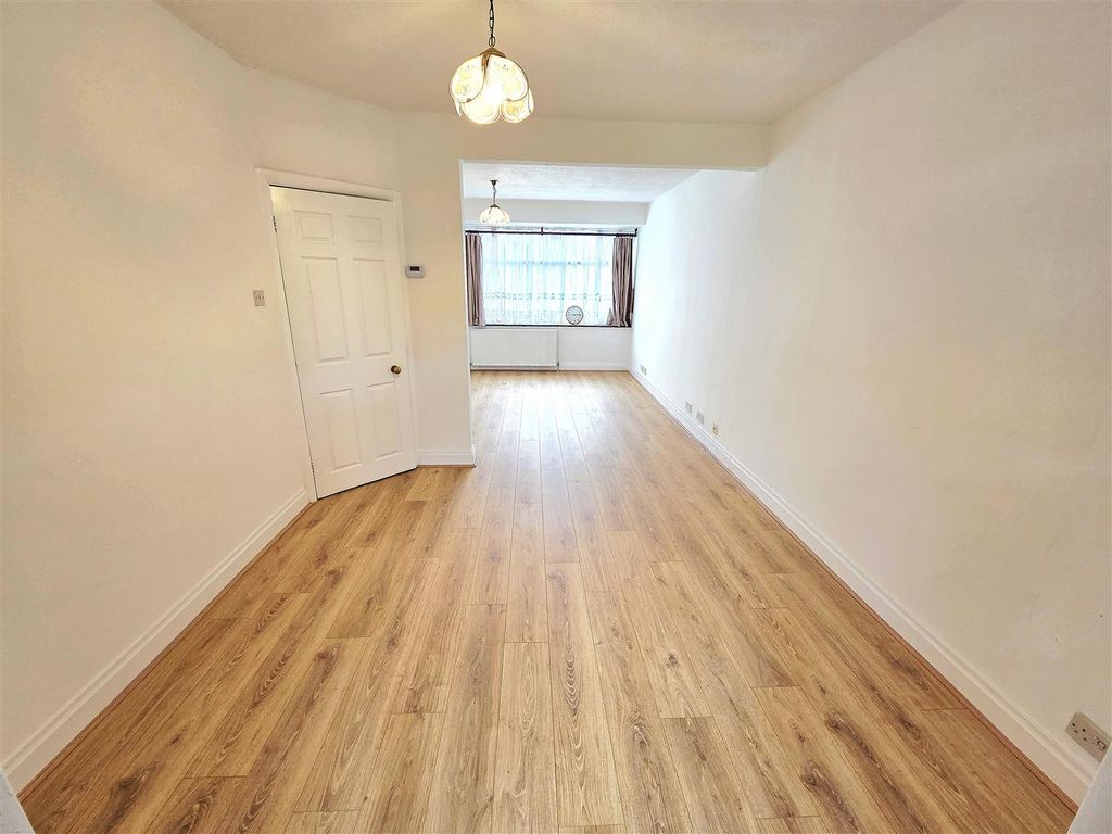 Property photo 1 of 11 20260417_144918.Jpg