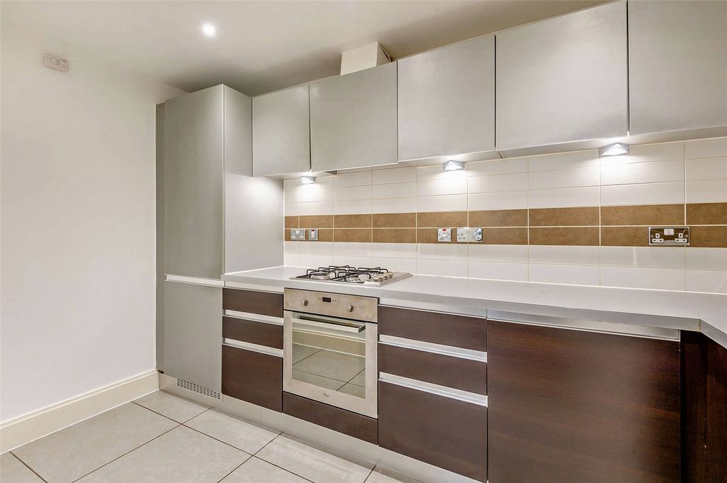 Property photo 2 of 13 Kitchen