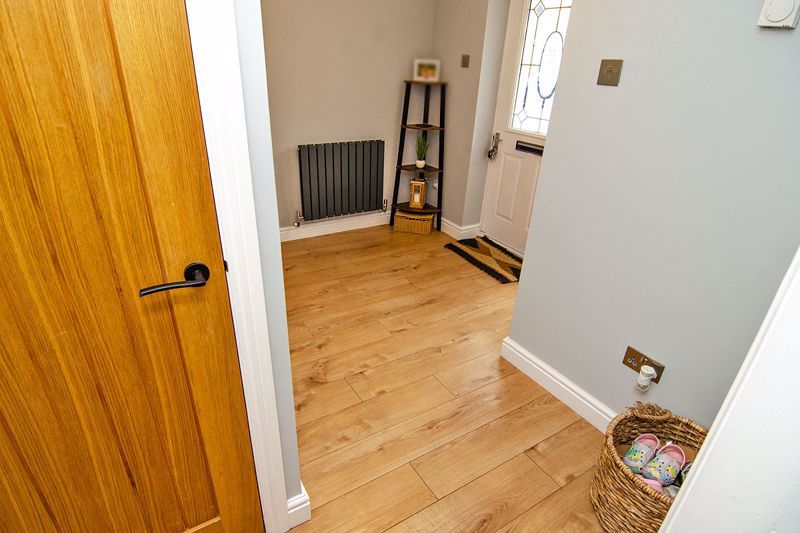 Property photo 3 of 24 Photo 21