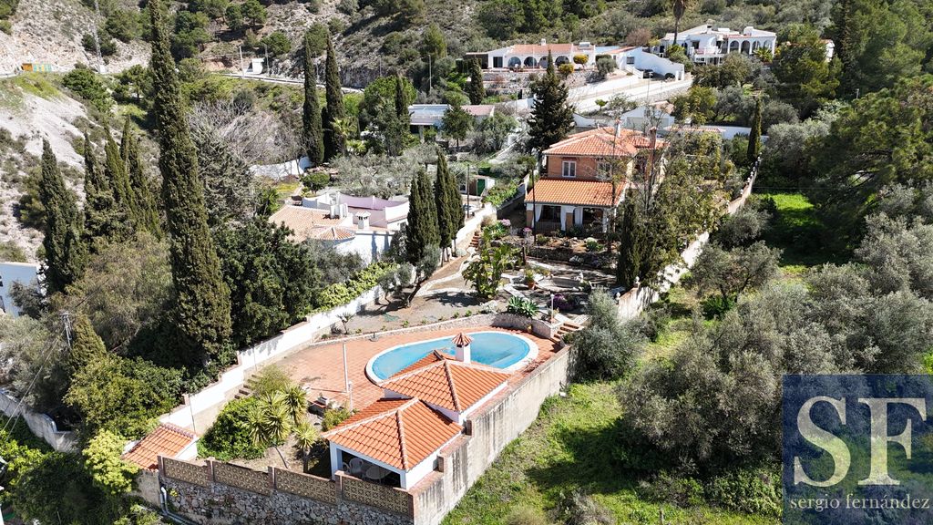 Property photo 1 of 20