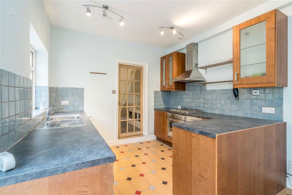 Property photo 3 of 7