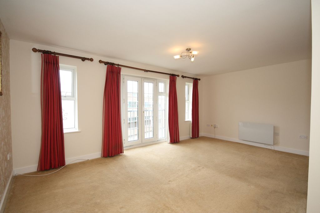 Property photo 2 of 7 Living Room