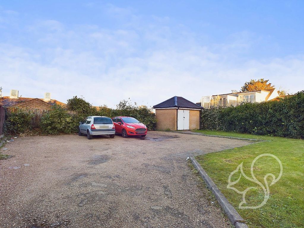 Property photo 3 of 18 Cam01659G0-Pr0293-Still019.Jpg