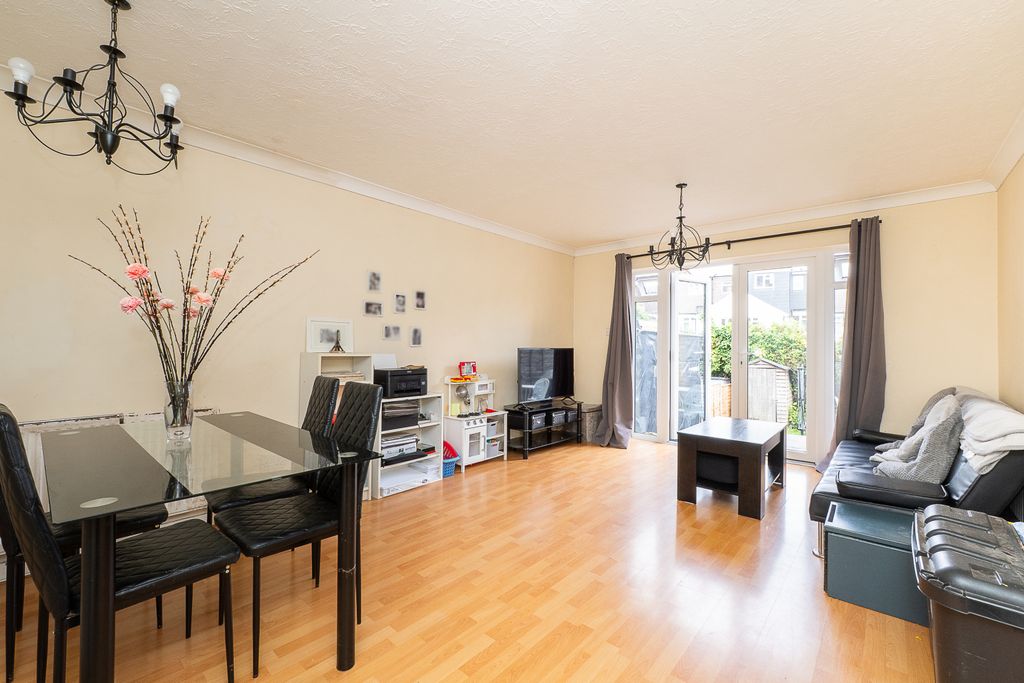 Property photo 2 of 10 Picture No. 04