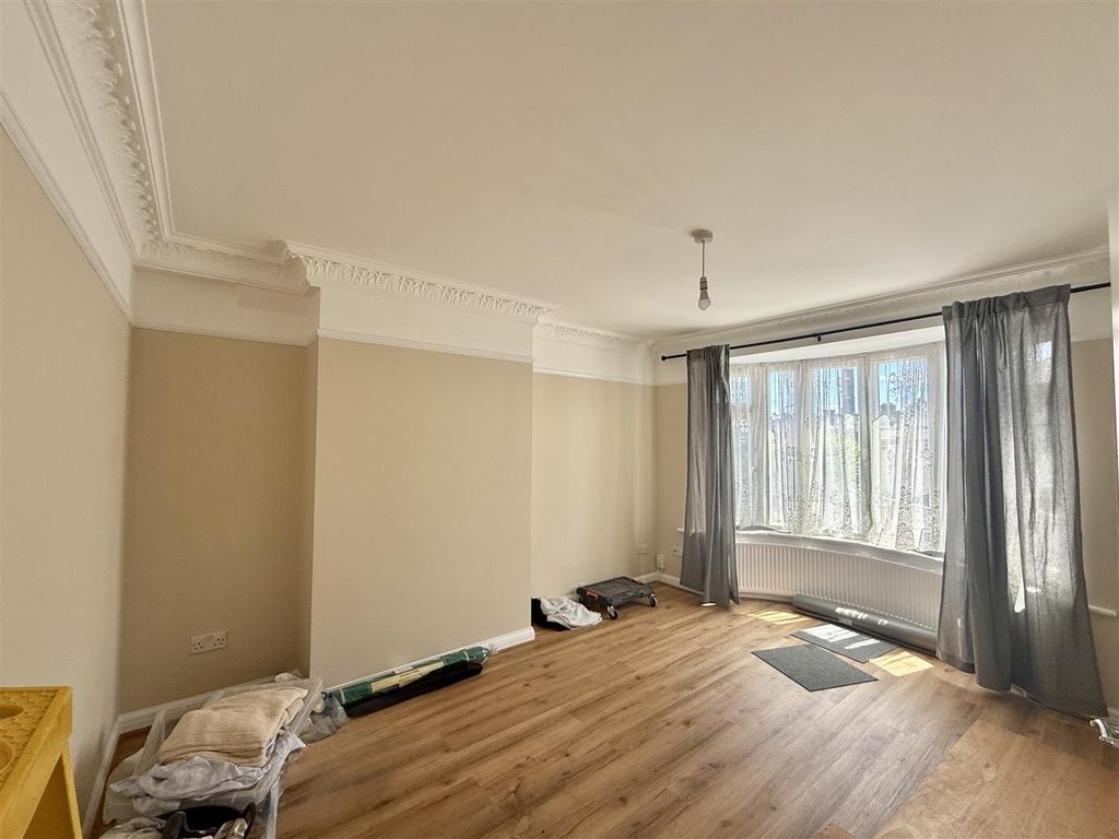 Property photo 2 of 12 Reception Room