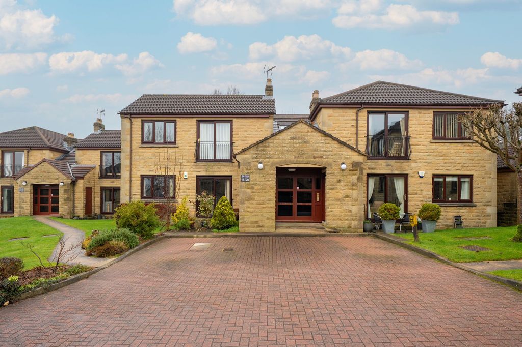 Property photo 1 of 20