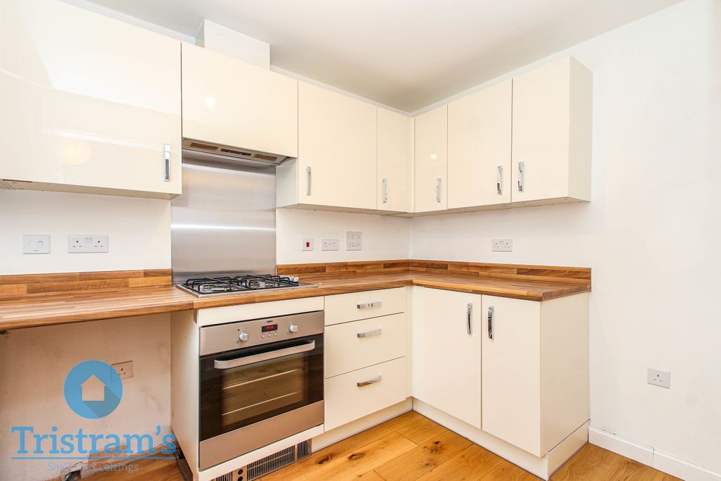 Property photo 3 of 19 Img_5995