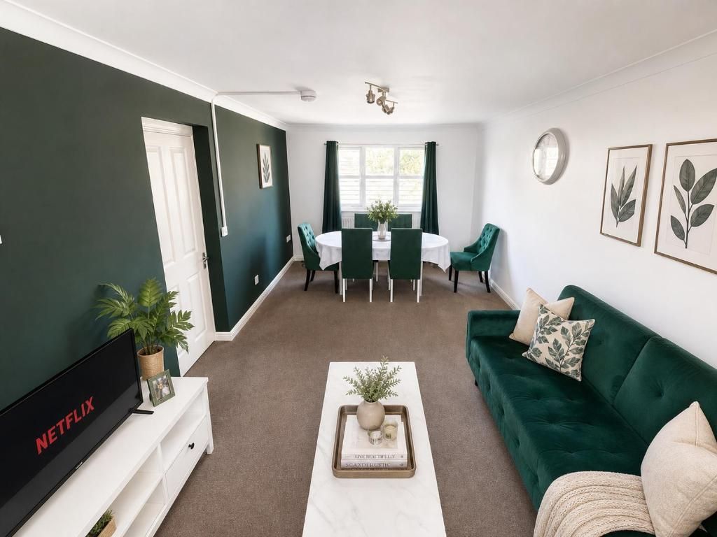 Property photo 2 of 24