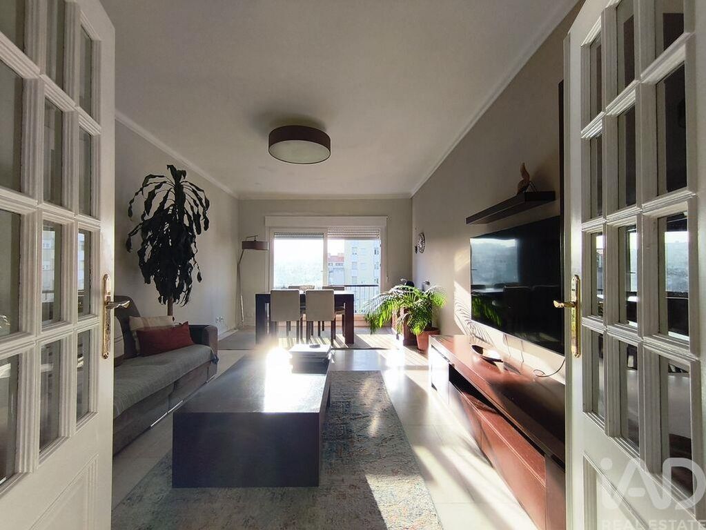 Property photo 1 of 39