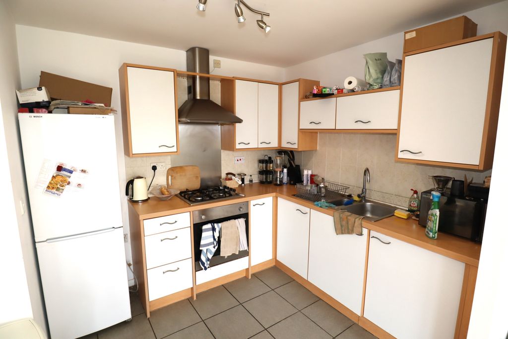 Property photo 3 of 6