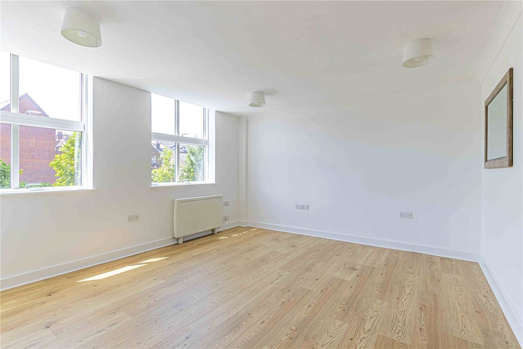 Property photo 3 of 16 Living Room
