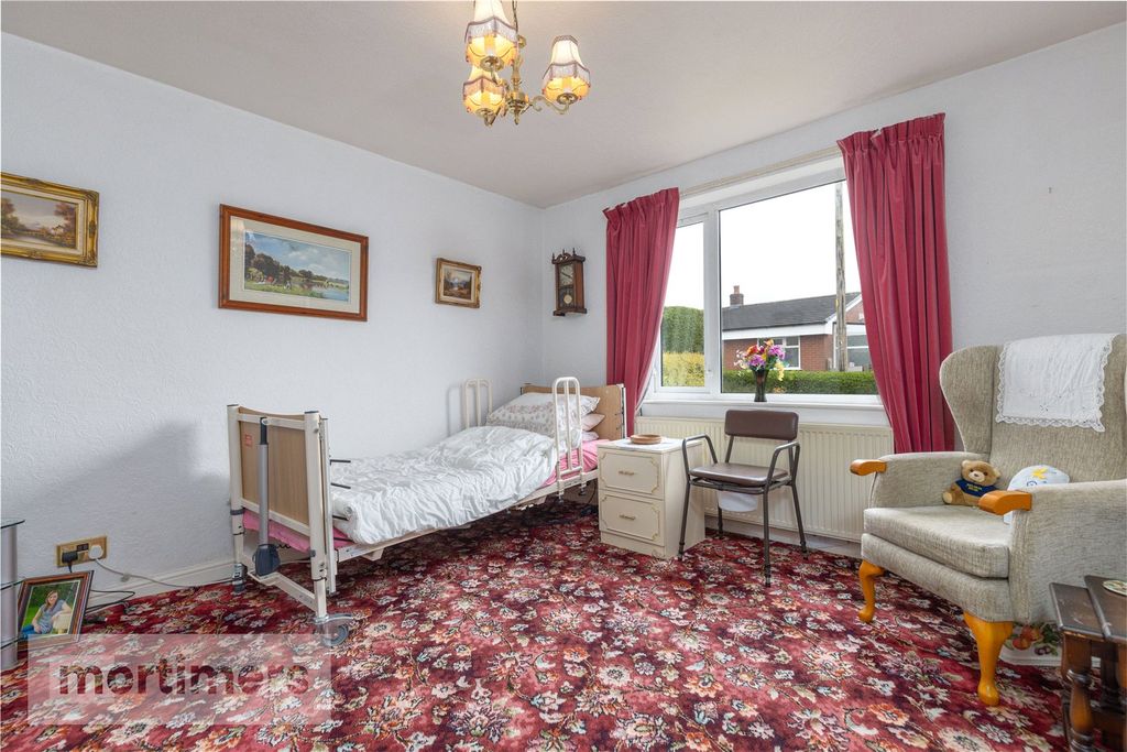 Property photo 2 of 24 Living Room