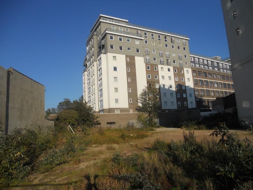 Property photo 1 of 5 Modern Double Bedroom Apartment In The Heart Of Luton With Amazing Views - Available Immediately!