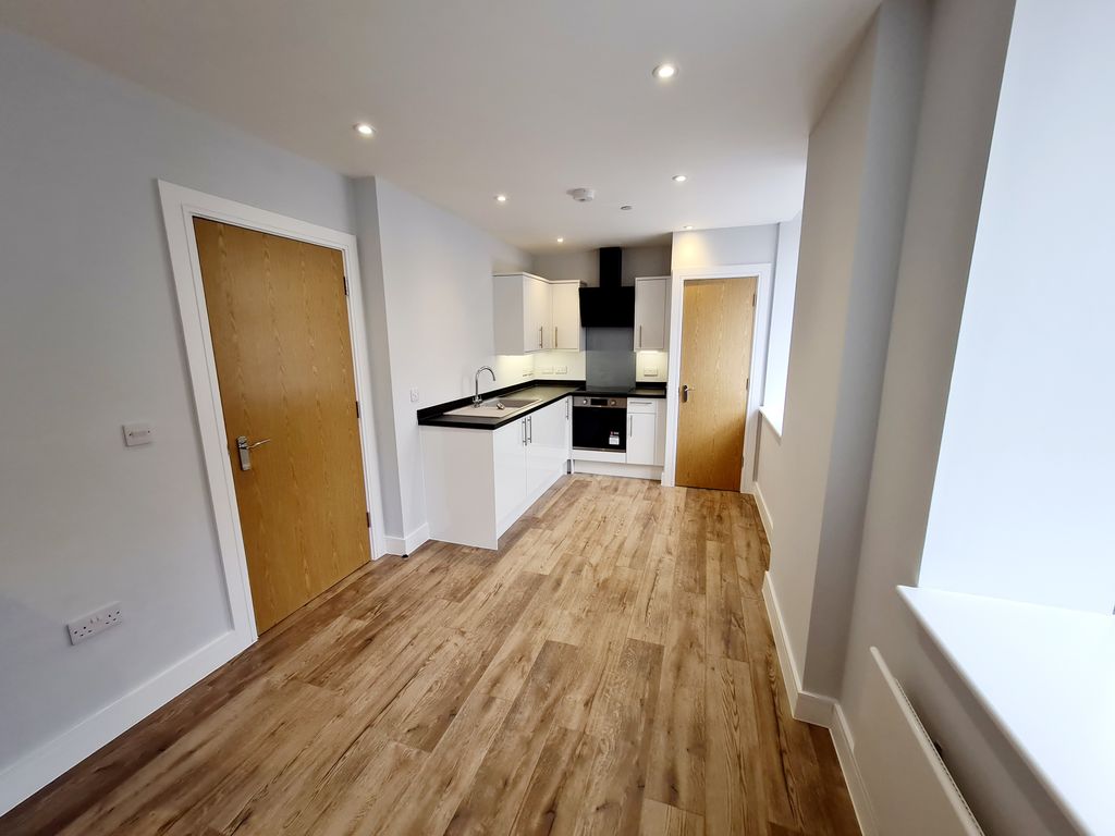 Property photo 2 of 6