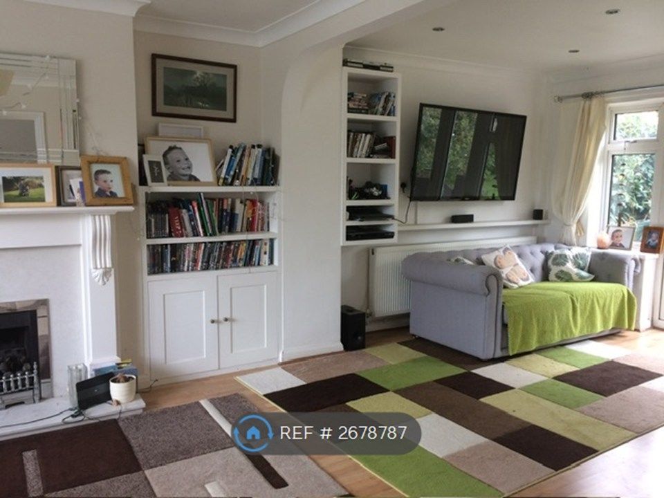 Property photo 3 of 23