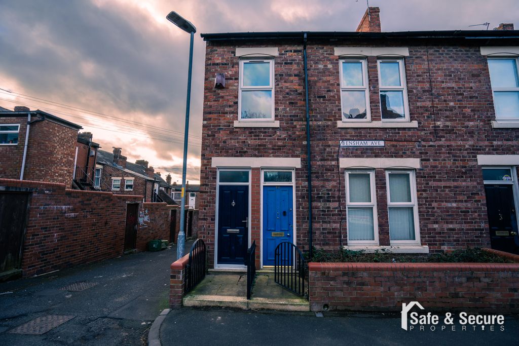 Property photo 1 of 15