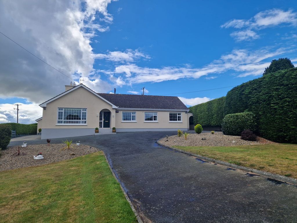 Property photo 1 of 37