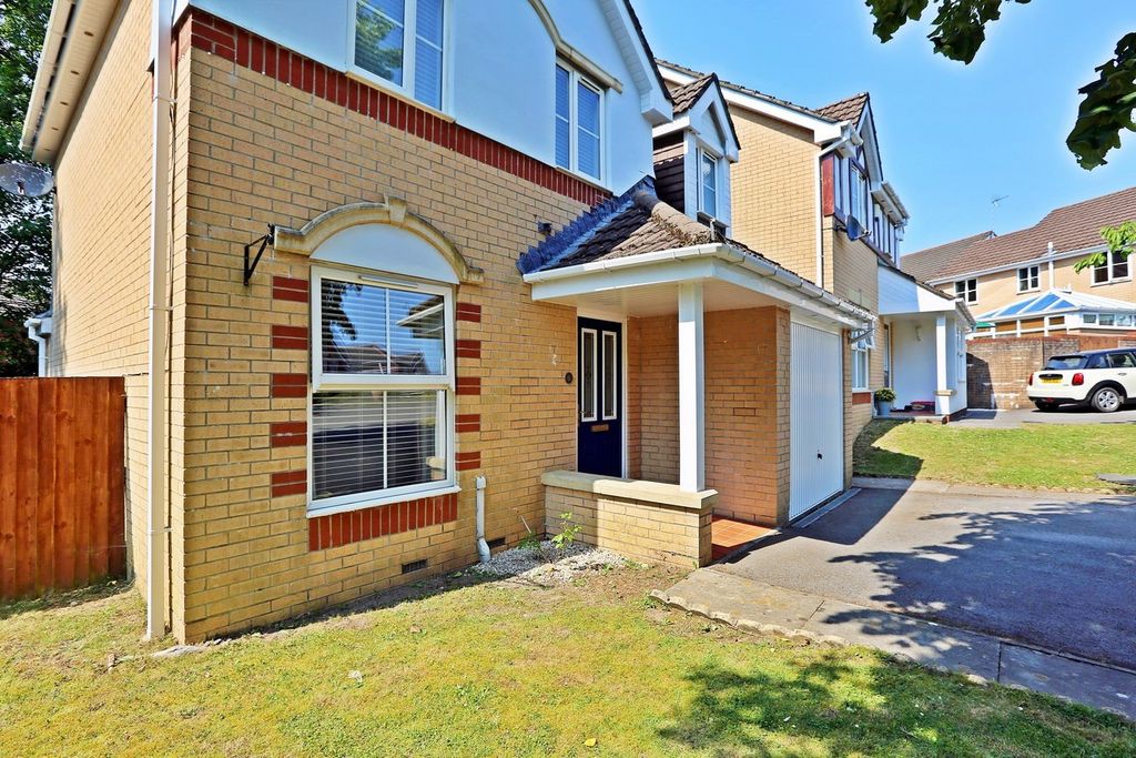 Property photo 3 of 24