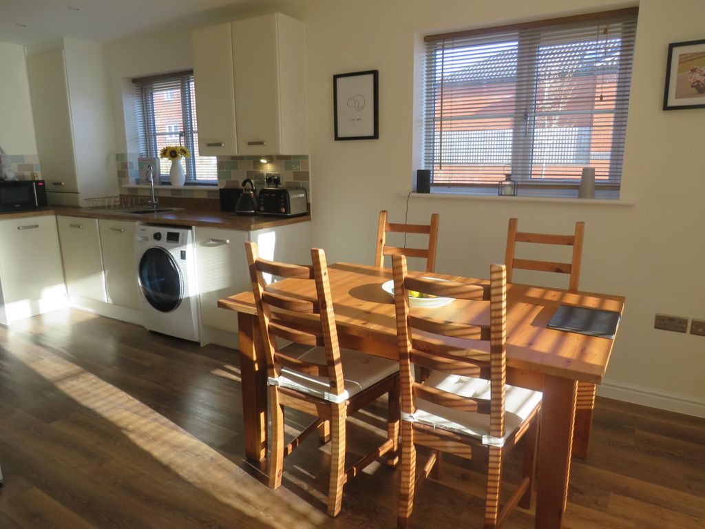 Property photo 2 of 11 Image