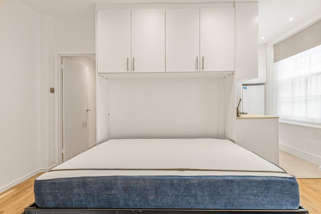 Property photo 3 of 16 Picture 3