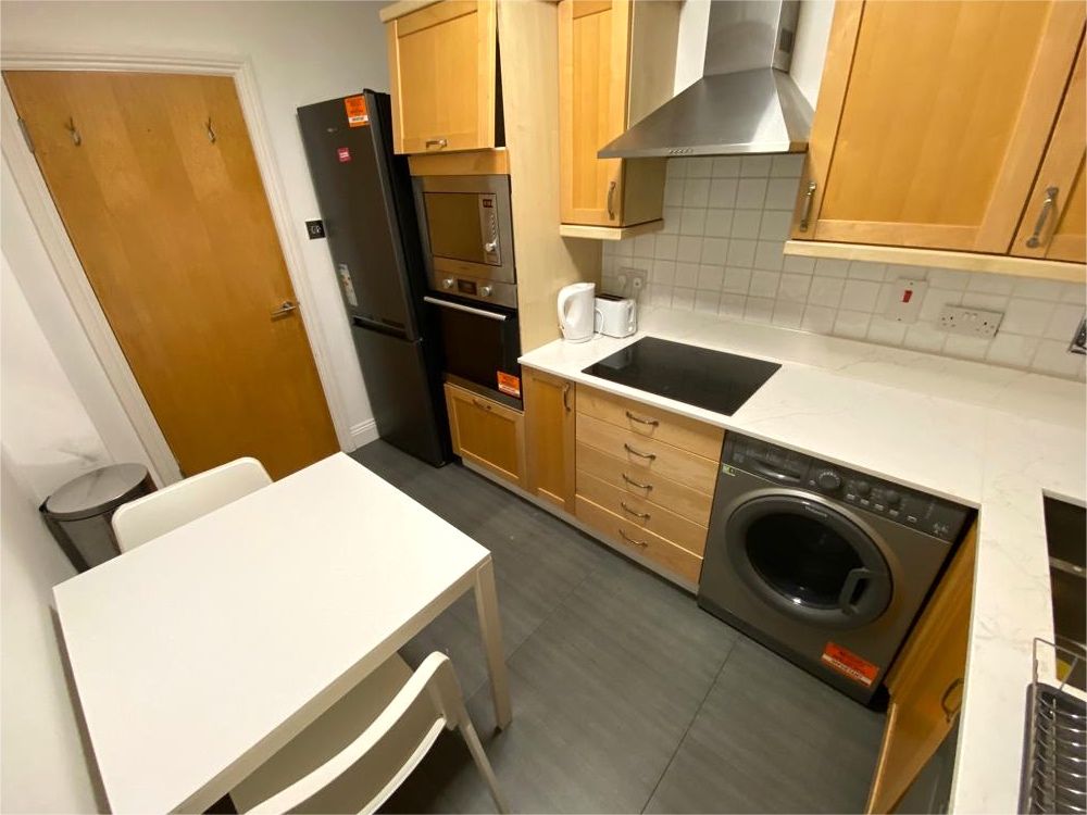 Property photo 2 of 3