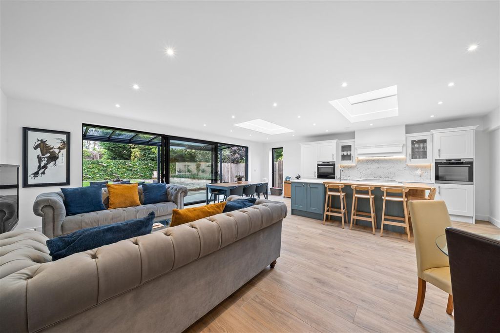 Property photo 3 of 59 Dsc05333-2.Jpg