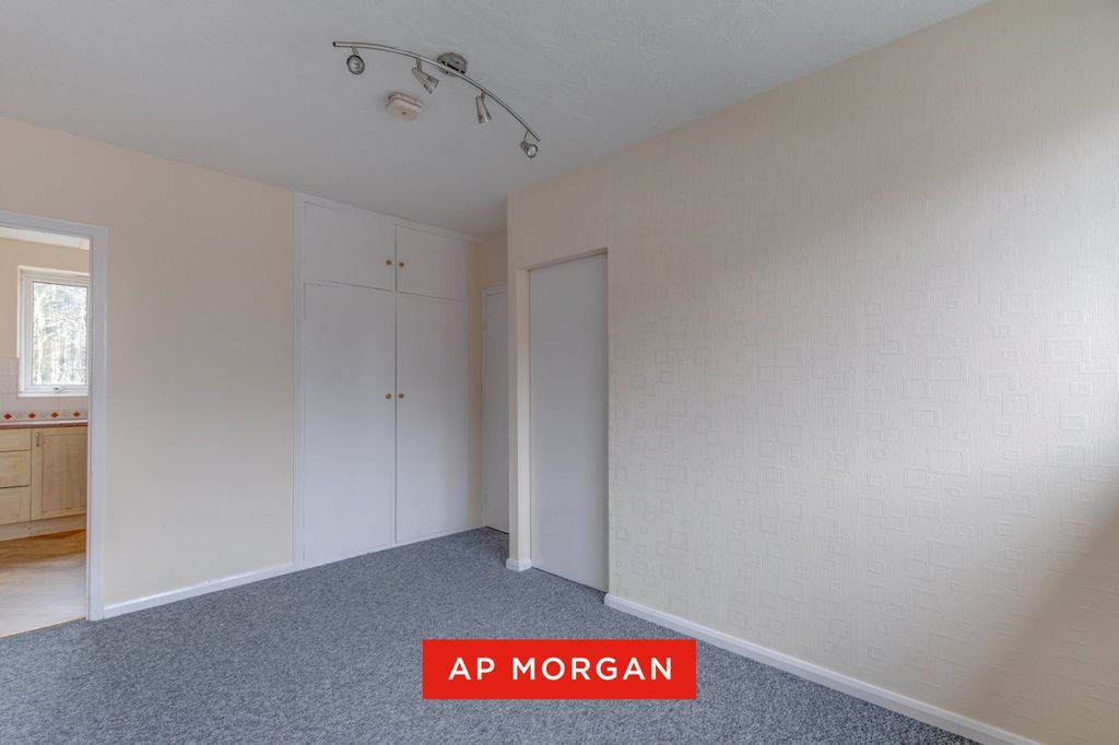 Property photo 3 of 9 Picture No. 14