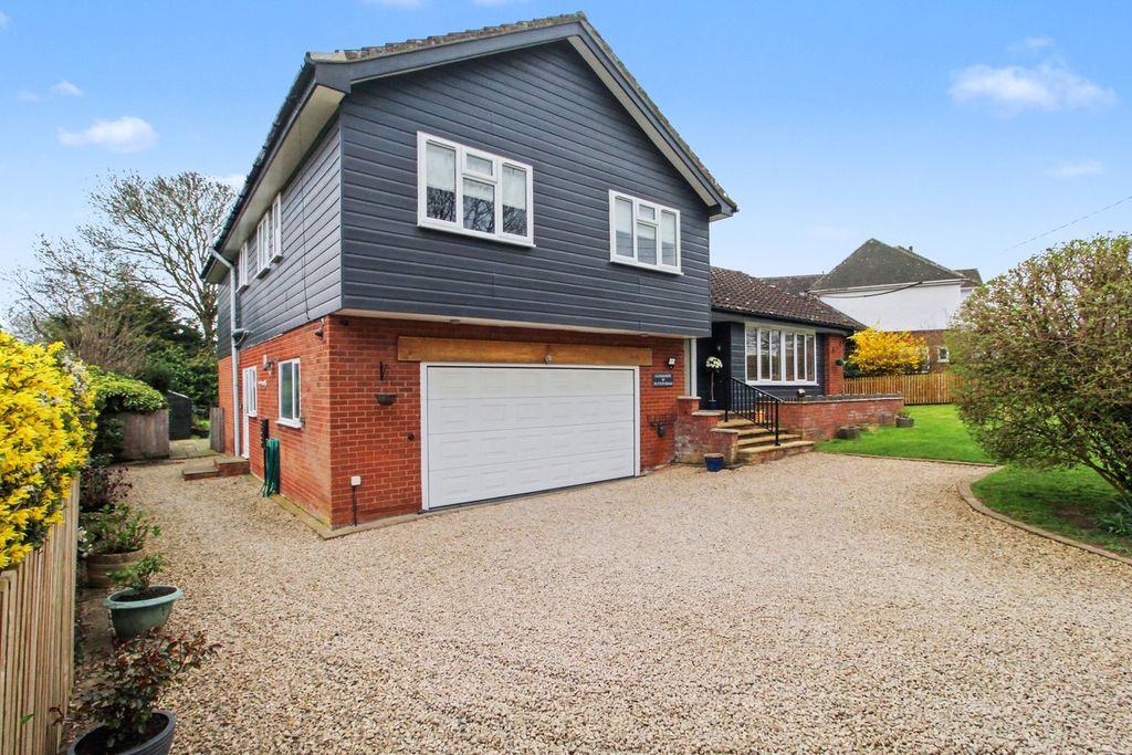 Property photo 2 of 37