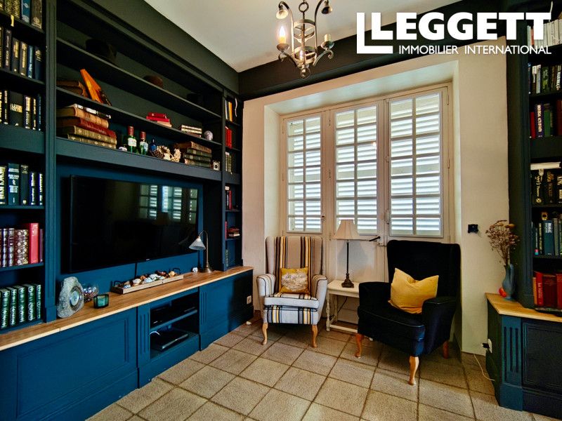 Property photo 3 of 10