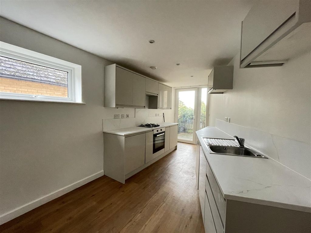 Property photo 2 of 9 Kitchen Area (2).Jpg