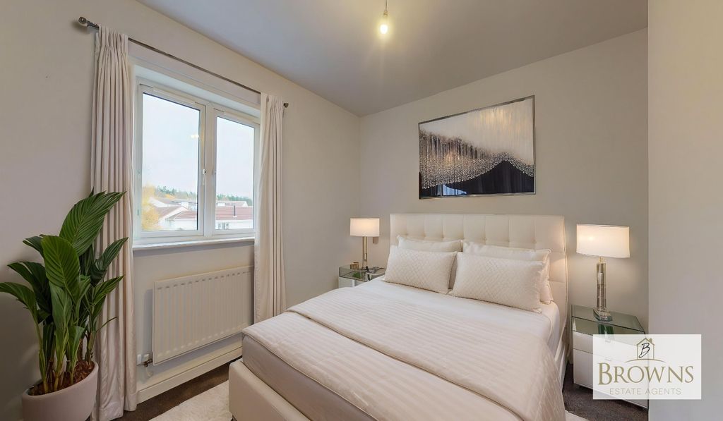 Property photo 2 of 27 4970952