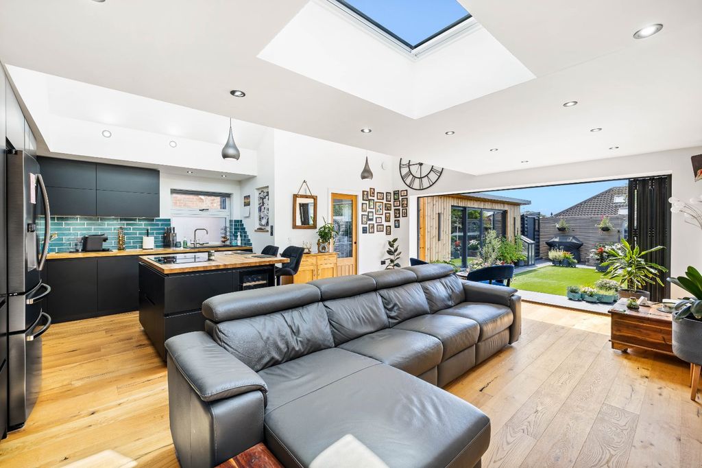 Property photo 1 of 24 Open Plan