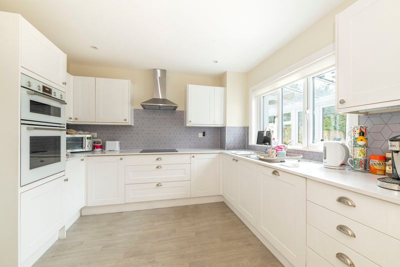 Property photo 2 of 20 Photo 3