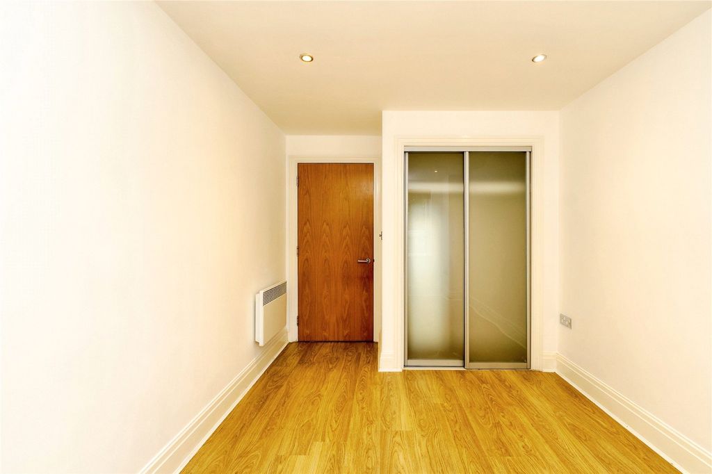 Property photo 3 of 13 Picture No. 16