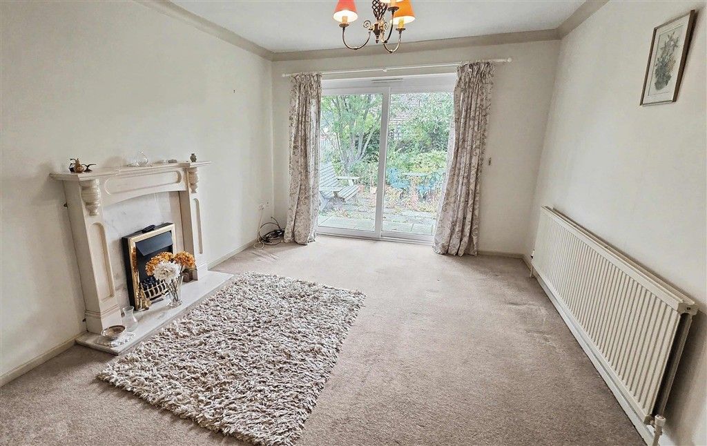 Property photo 3 of 8