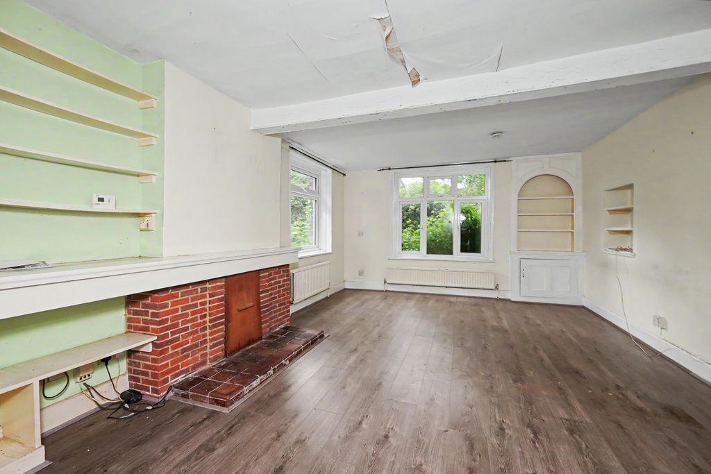 Property photo 2 of 17 Acorn House, The Ridgeway, Smeeth, Ashford Tn25 6Sg