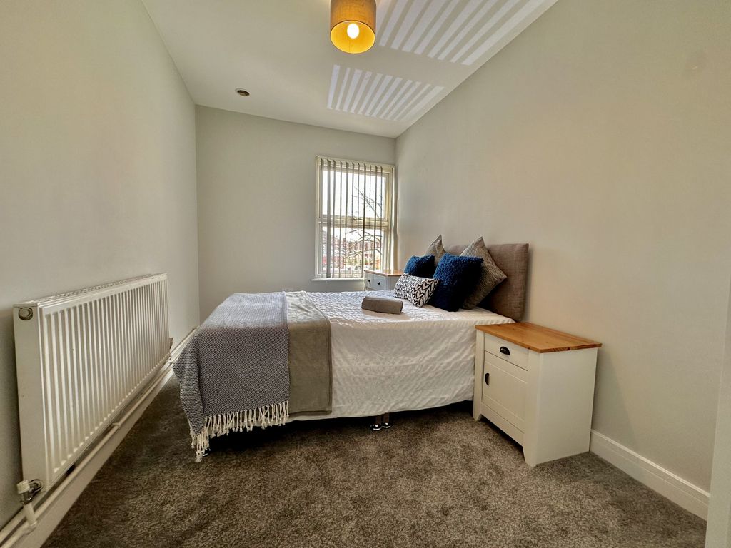 Property photo 2 of 11 Gallery