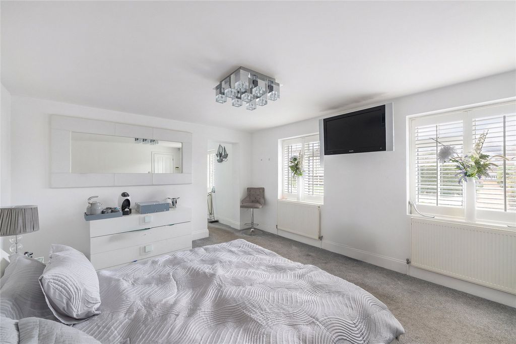 Property photo 2 of 15 Picture No. 26