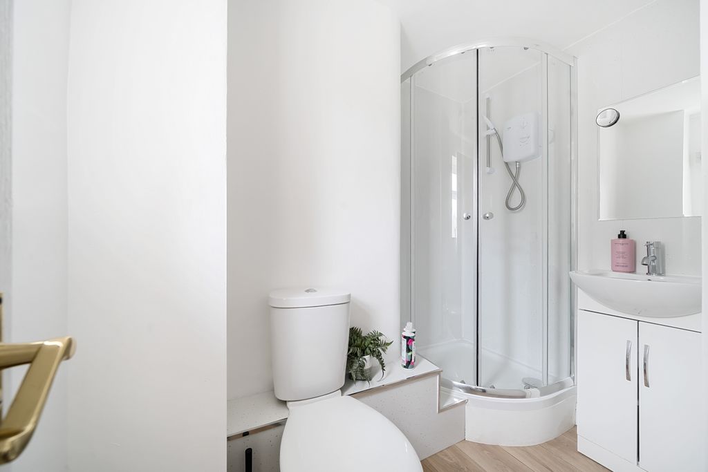 Property photo 3 of 6 1164421 (11)