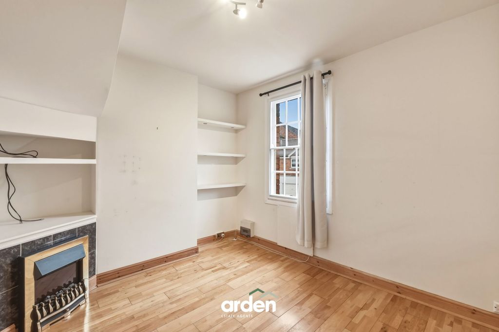 Property photo 2 of 7