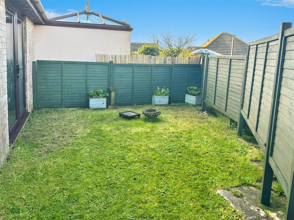 Property photo 2 of 18 Picture No. 29