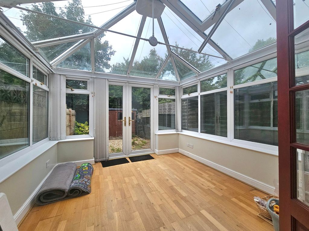 Property photo 3 of 6 Image