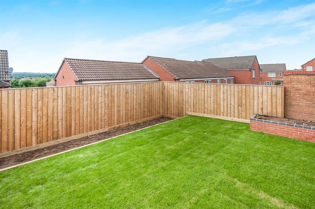 Property photo 3 of 12 Garden