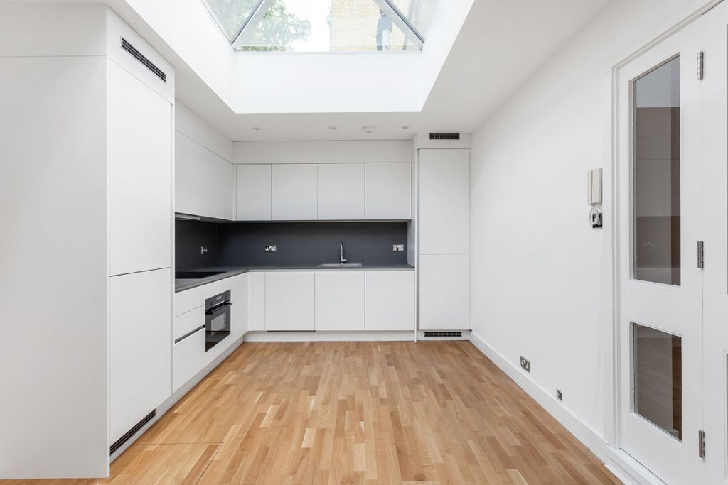 Property photo 1 of 15 Kitchen
