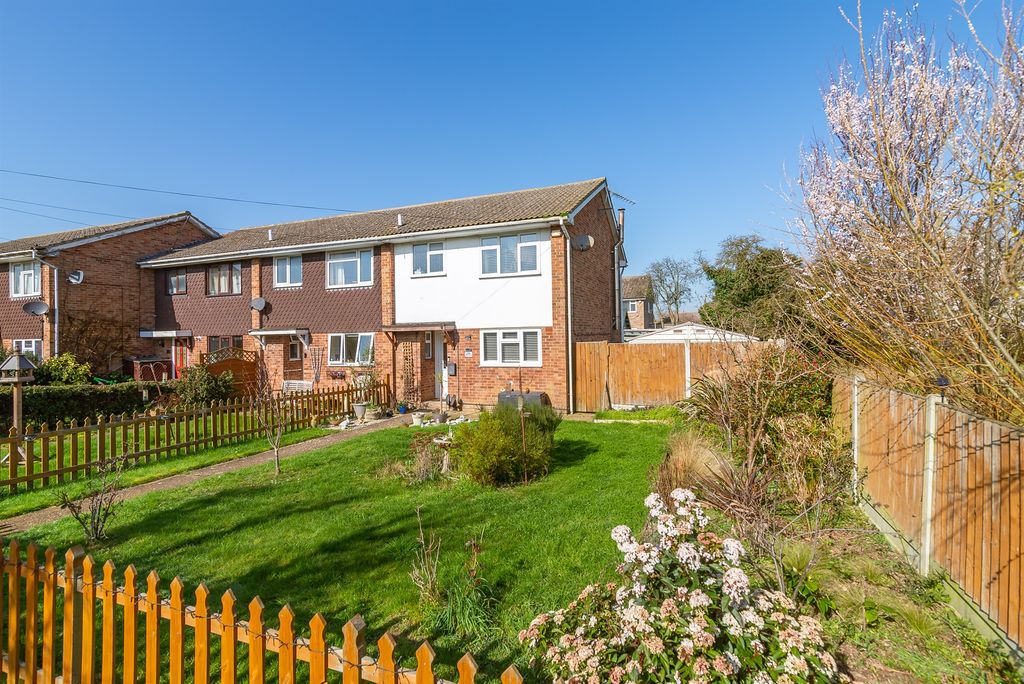 Property photo 1 of 19 Front