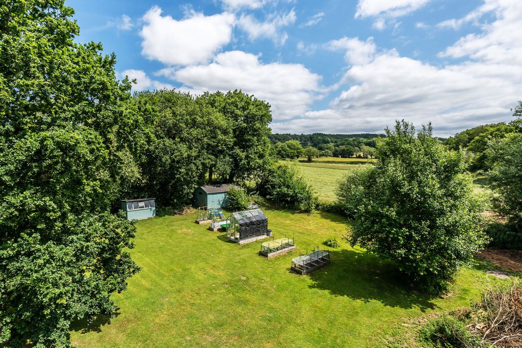 Additional image 28 of 4 bed country house for saleItchingwood Common Road, Limpsfield, Oxted, Surrey RH8