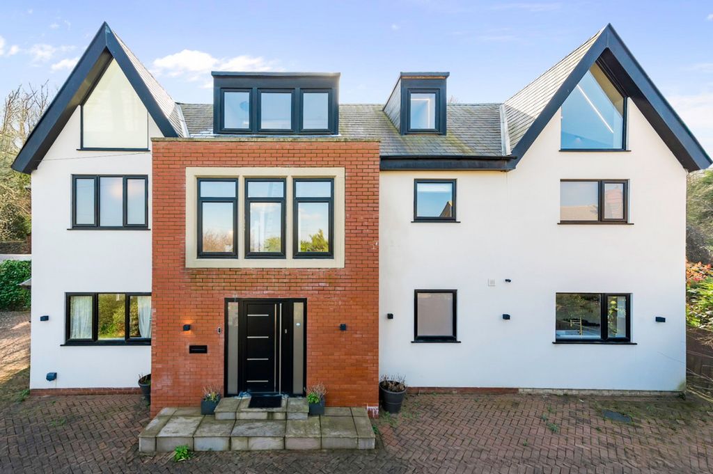 Property photo 1 of 33