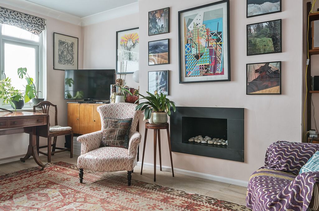 Property photo 2 of 11 1310923-10-684c49...