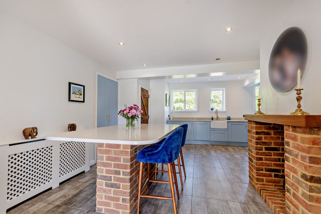 Additional image 4 of 6 bed detached house for saleAndover Road, Highclere, Newbury, Berkshire RG20